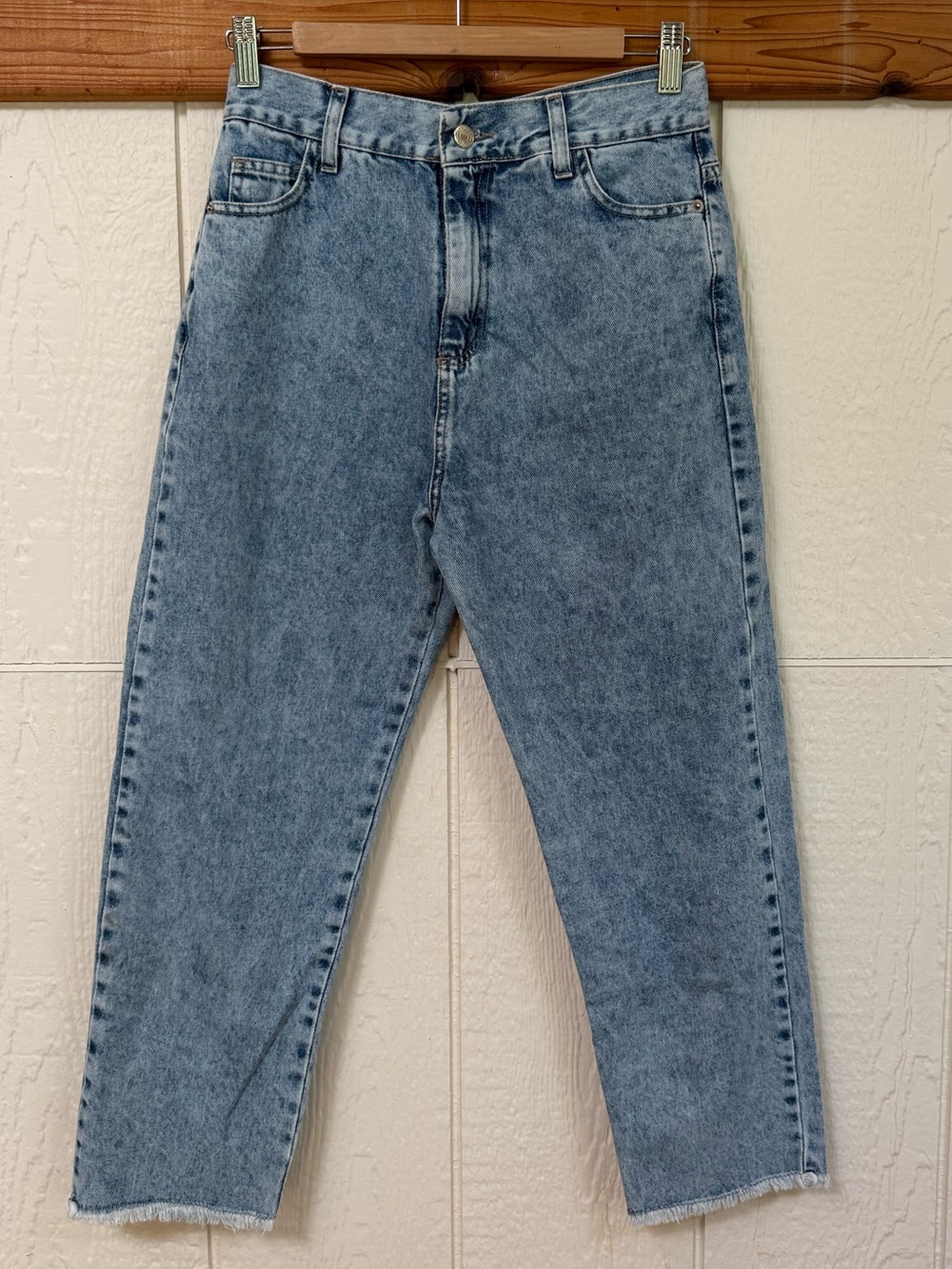 Chipre High-Rise Straight-Leg Crop Jeans in Acid Wash Blue